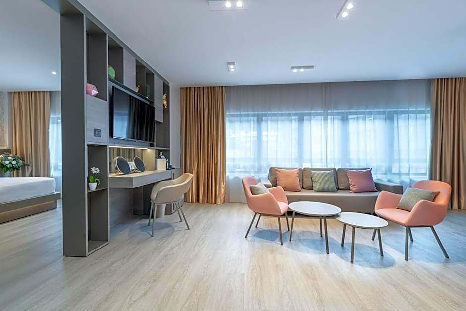 Grand Plaza Hotel & Wellness