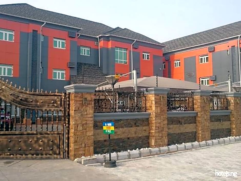 Wise Penny Suites and Spa