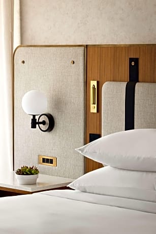 Queen Room with Two Queen Bed and Balcony