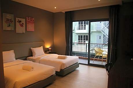 Twin Room with Balcony