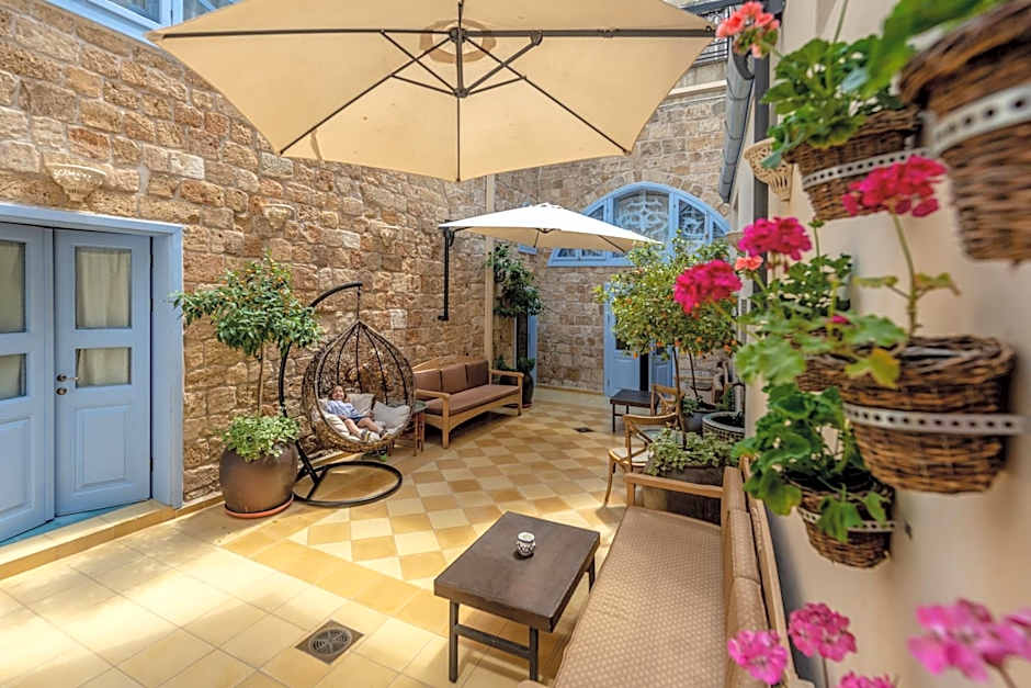 Arabesque Arts & Residency