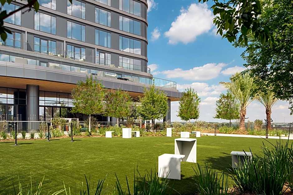 Thompson Houston, by Hyatt