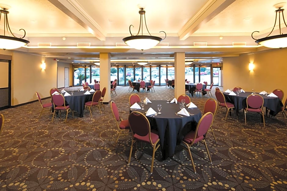 Red Lion Hotel Eureka