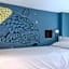 Circus Hostel