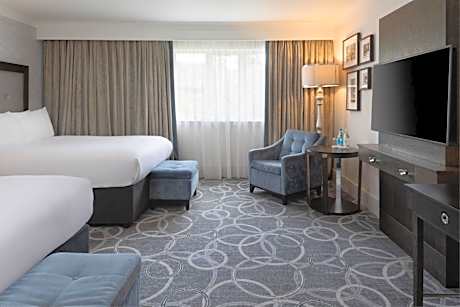 Deluxe Queen Room with Two Queen Beds