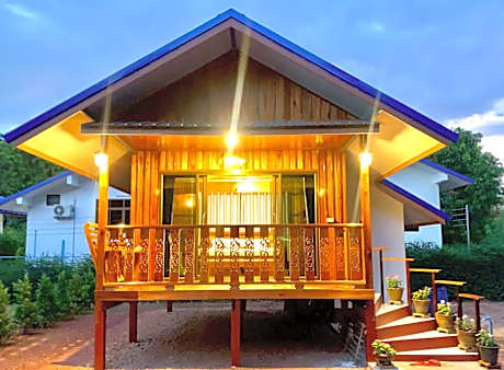 Koh Jum Paradise Resort