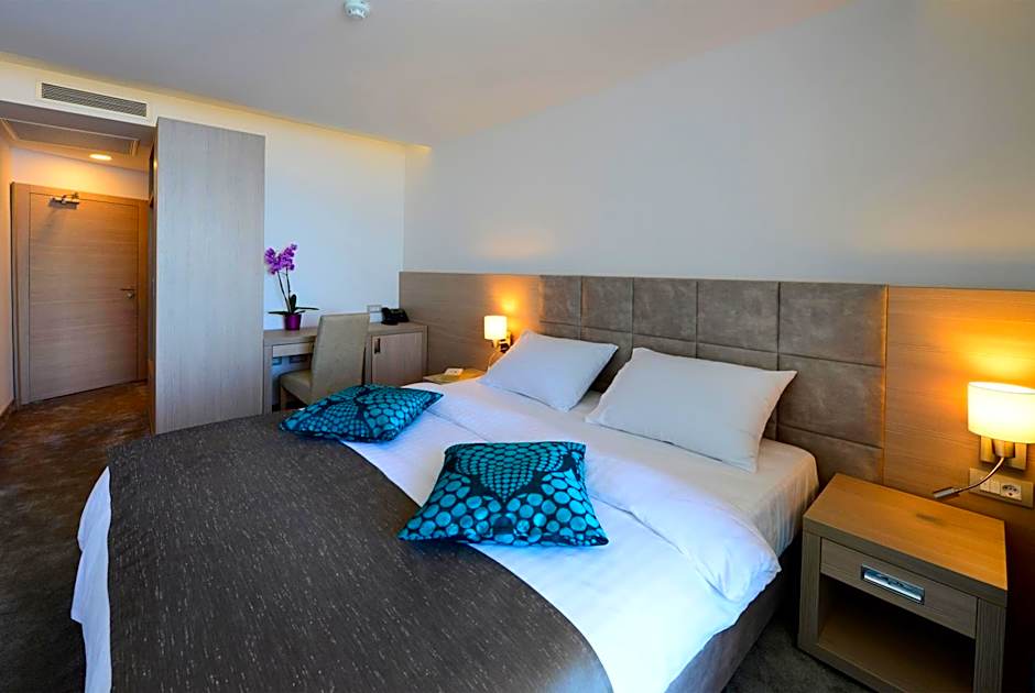 Grand Hotel Adriatic II