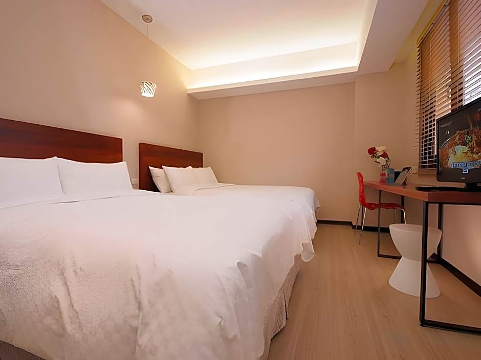 CHECK inn Express Taipei Station