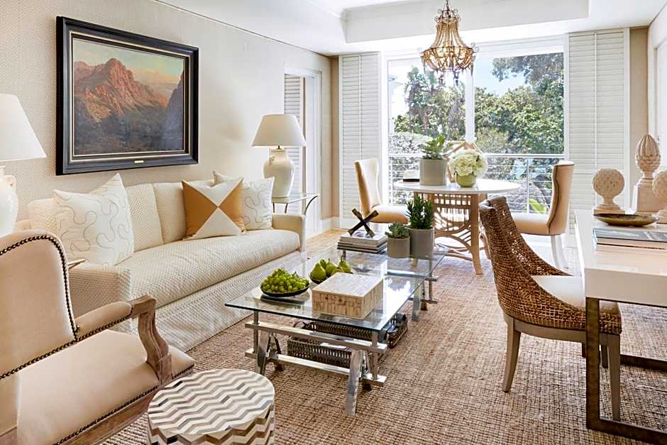 Twelve Apostles Hotel & Spa