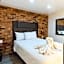 Hotel Revolucion