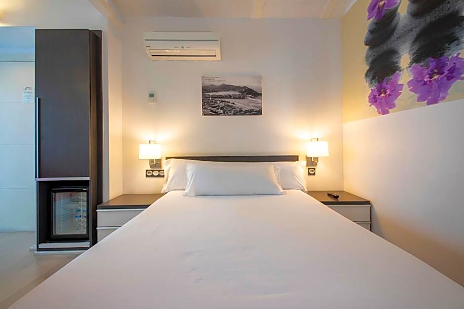Punta Monpas Hotel