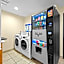 Econo Lodge Inn & Suites Santa Fe South