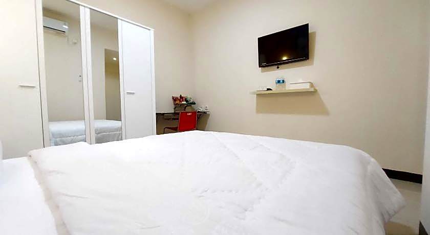 Rons City Hotel near Simpang Lima Semarang Mitra RedDoorz