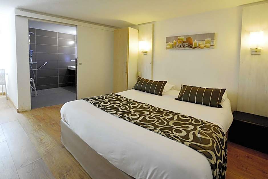 Logis Hotel des Lacs Paris Sud