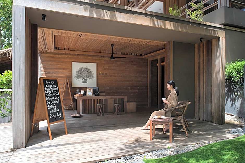 Beach Club By Haadtien