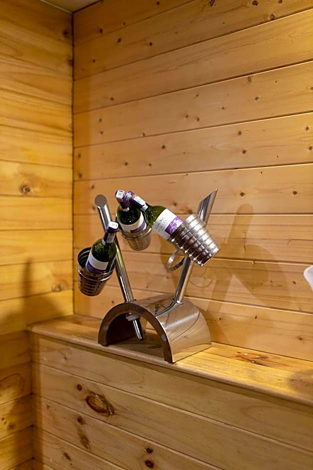 Araliya Green Hills Hotel