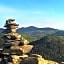 Bulle de Bois, écolodge insolite avec spa privatif au milieu des volcans - Bulles d'Herbe