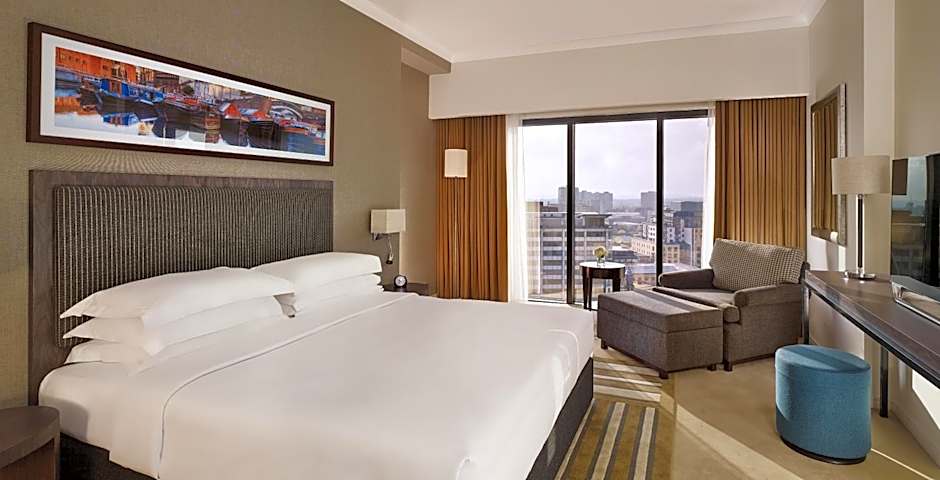Photo 1 of 9 of Executive Suite