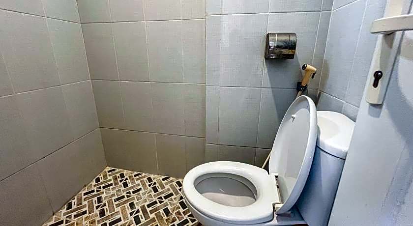 Urbanview Poma Hotel