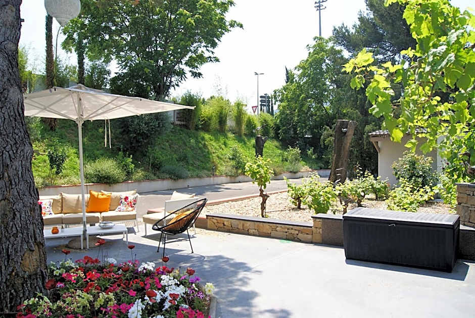 Appart' Hotel La Girafe Marseille Est - Porte d'Aubagne