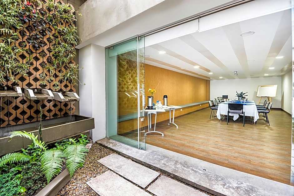 Hotel Viaggio Nueve Tres