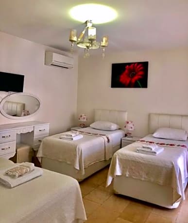 Comfort Quadruple Room