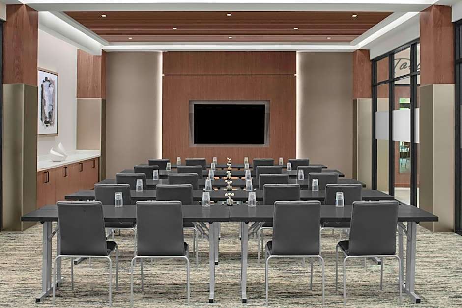 AC Hotel by Marriott St. Louis Clayton