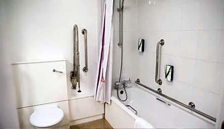 Premier Inn Swansea Waterfront