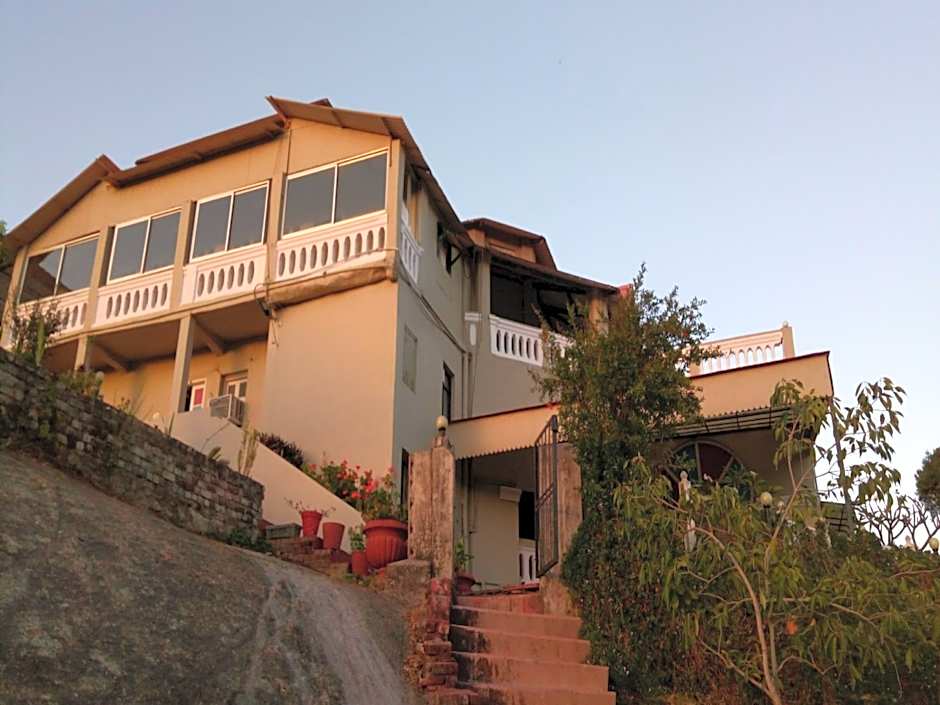 Hotel Udai Garh (A Family Hotel)