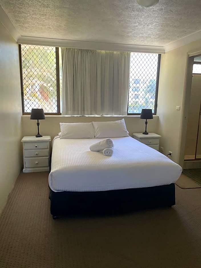 Aries Holiday Apartments