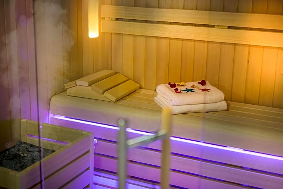 Kyma Suites Beach Hotel