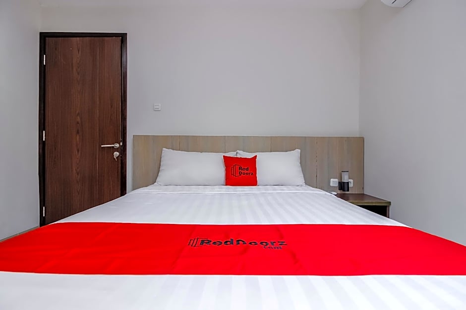 RedDoorz Plus @ TB Simatupang