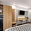 Microtel Inn & Suites By Wyndham Zephyrhills