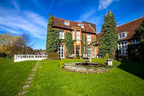 voco Letchworth Hall