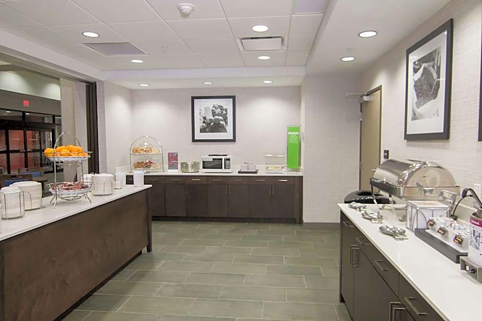 Hampton Inn By Hilton & Suites Tulsa Downtown, Ok