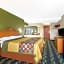 Super 8 by Wyndham Spartanburg/I-26 Exit 22