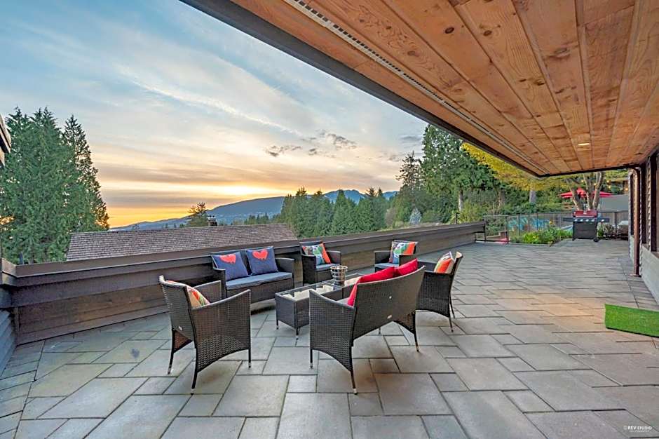 Seymour Private Bedroom, Ensuite Bathroom with Shared Pool, Hot Tub with Views