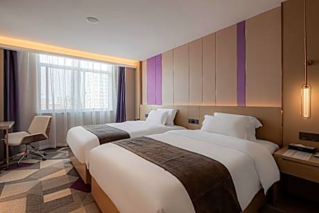 WH - Deluxe Room Twin