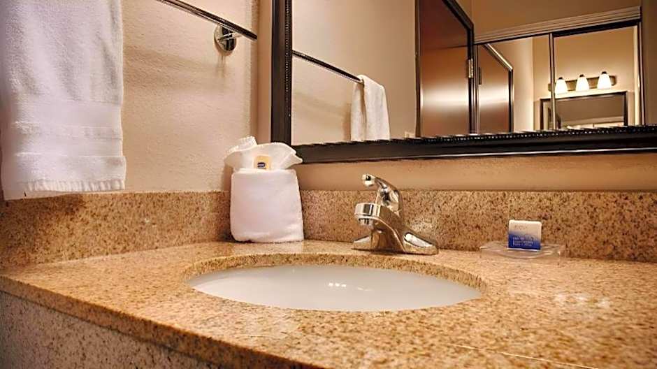 Best Western Plus Circle Inn