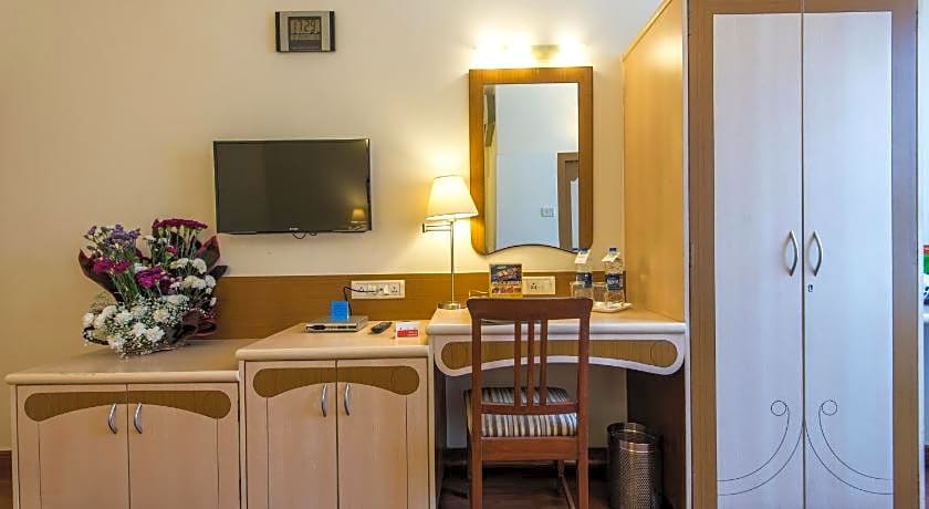 Park Central Comfort e-suites, Pune