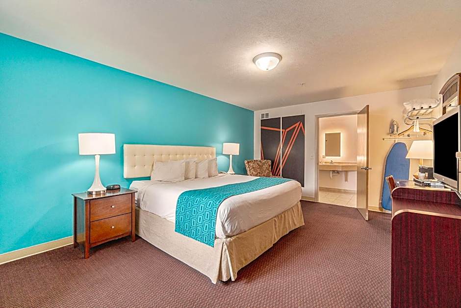 Howard Johnson by Wyndham Traverse City