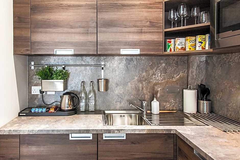 Hampton Suites Serviced Apartments