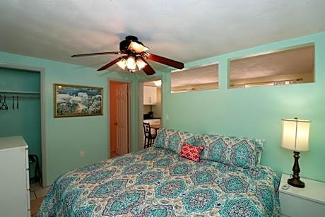 King Studio with Sofa Bed