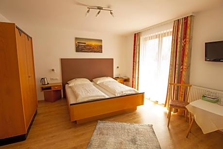 Triple Room with Shower