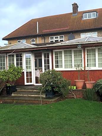 Colnbrook Lodge Guest House
