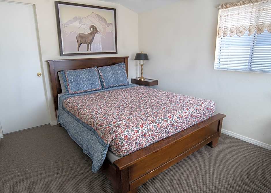 Mt Williamson Motel and Basecamp