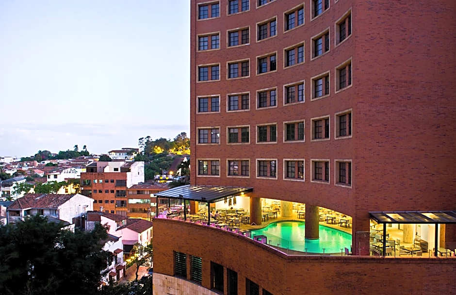 Hotel Dann Carlton Cali