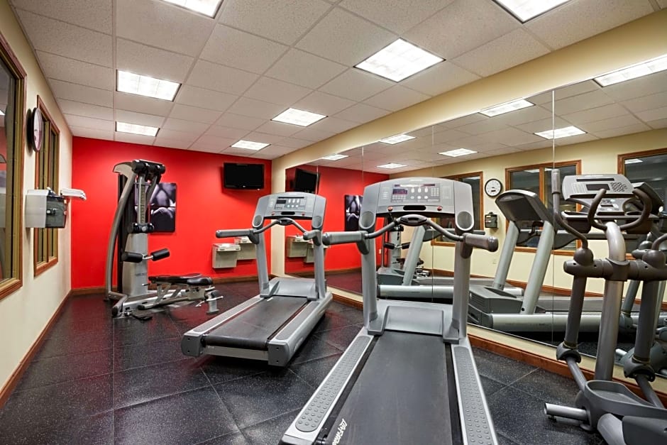Country Inn & Suites by Radisson, Washington at Meadowlands, PA