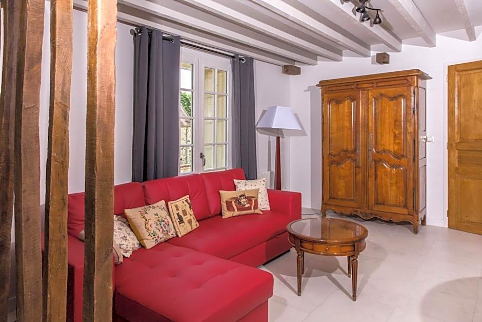 Petit loft de charme proche VERSAILLES SACLAY 30 mn PARIS jardin terrasse parking securisé