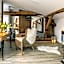 Art & Garden Residence